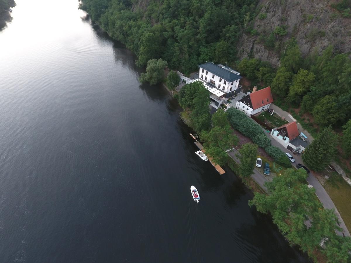 Hotel Mandát Hradistko  Bagian luar foto